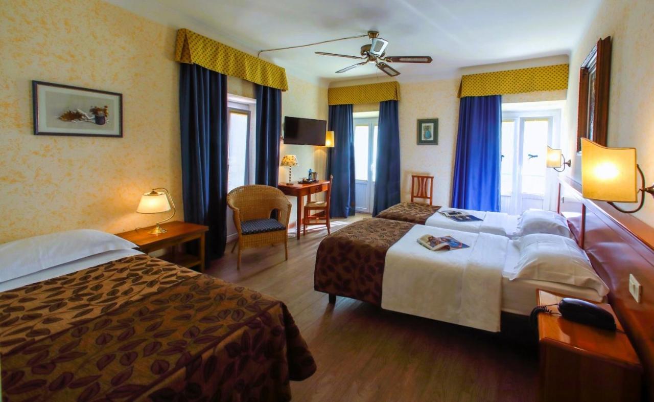 גרגננו Hotel Garni Riviera מראה חיצוני תמונה