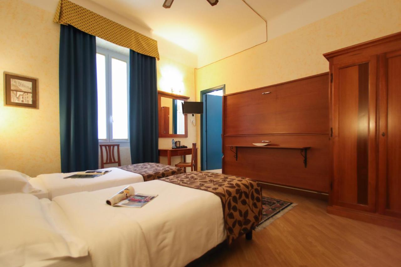 גרגננו Hotel Garni Riviera מראה חיצוני תמונה